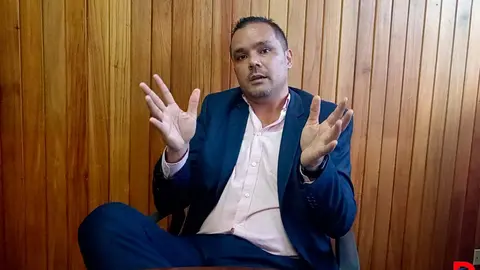 Osvaldo Quir&oacute;s, gerente general de SENARA, defendi&oacute; que la instancia contribuye, con los proyectos que gestiona, a la mejora de las zonas rurales. Foto: Krissia Morris Gray.