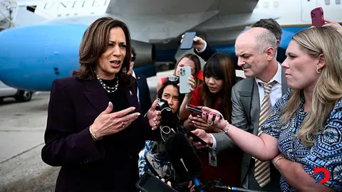 La vicepresidenta de Estados Unidos, Kamala Harris es ahora el blanco de todos los ataques del candidato republicano, el expresidente Donald Trump. Foto: Brendan Smialowski / AFP.