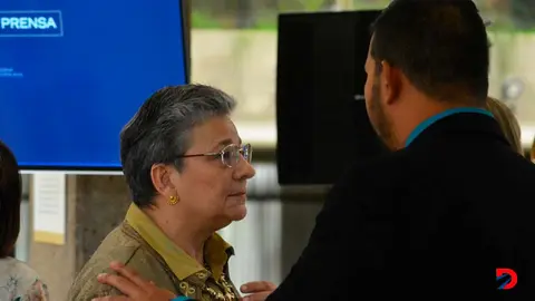 La ministra de Educaci&oacute;n P&uacute;blica, Anna Katharina M&uuml;ller, manifest&oacute; que con el nuevo plan  busca reducir la brecha digital. Foto S&oacute;crates Colindres