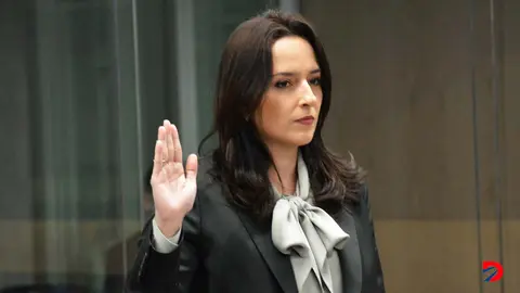 La exministra de la Presidencia Natal&iacute;a D&iacute;az no contesto las preguntas directas en el caso de la contrataci&oacute;n del arreglo de la pista del Aeropuerto de Liberia.Foto S&oacute;crates Colindres