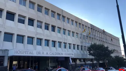 Hospital Calder&oacute;n Guardia.