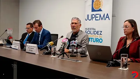 Autoridades de JUPEMA, alertaron que miles de trabajadores de la educaci&oacute;n privada se ver&aacute;n afectados al momento de tramitar su pensi&oacute;n, porque no tendr&aacute;n las cuotas necesarias. Foto: Krissia Morris Gray.