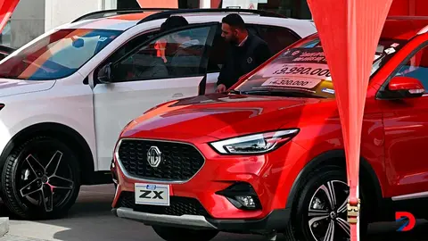 Las marcas producidas en China han ido ganando espacio en Latinoam&eacute;rica. En el segmento de el&eacute;ctricos, acaparan el 50 por ciento del mercado. Foto: Rodrigo Arangua / AFP.