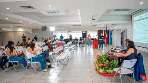 La Comisi&oacute;n de Festejos de la MSJ realiz&oacute; una audiciena previa para el remate de los espacios en el Campo Ferial y Redondel del Toros para los festejos 2024-2025. Foto: Municipalidad de San Jos&eacute;.