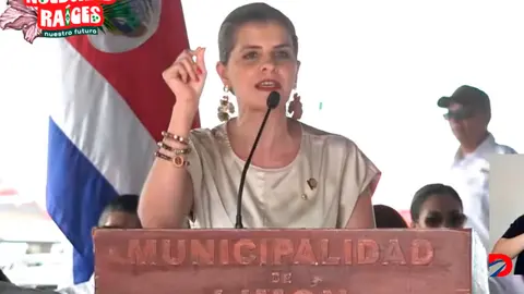 Laura Fern&aacute;ndez, ministra de la Presidencia