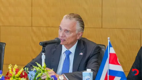 El Canciller, Arnoldo Andr&eacute; realiza una gira por Europa con la idea de fortalecer nexos con pa&iacute;ses no tradicionales