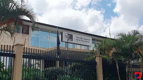 En la  Fiscal&iacute;a General Rep&uacute;blica inform&oacute; sobre la alerta por amenaza de bomba, al tiempo que repudia cualquioer acci&oacute;n de intimidaci&oacute;n. Foto: Krissia Morris Gray.