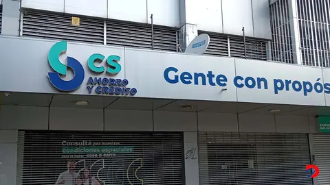 La diputada Sof&iacute;a Guill&eacute;n considera que los dos puestos de la superintendente de la SUGEF y SUPEN le est&aacute;n quedando grandes a Roc&iacute;o Aguilar. Foto S&oacute;crates Colindres