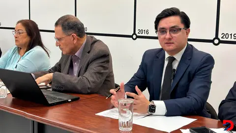 El viceministro de Trabajo, Alexander Astorga sostuvo que la representaci&oacute;n del Gobierno estima que el porcentaje de alza salarial del sector privado deber&iacute;a ser de 2,37%. Foto: Ministerio de Trabajo.