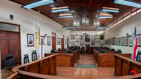 Los alcaldes deber&aacute;n hacer la asignaci&oacute;n de funciones de una forma m&aacute;s expedita para que los vicealcaldes 1  sepan que deben realizar. Foto Municipalidad de Heredia