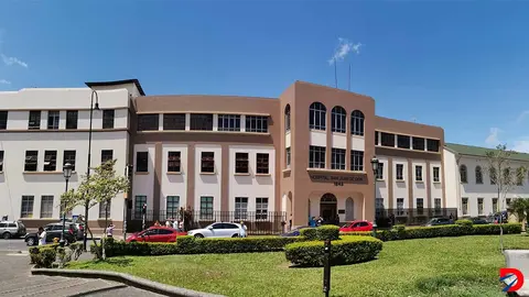 El Hospital San Juan de Dios tiene una alta demanda de servicios y hoy, 14 a&ntilde;os despu&eacute;s no se construye la Torre M&eacute;dica necesaria para los pacientes. Foto: Direcci&oacute;n de Patrimonio Cultural.