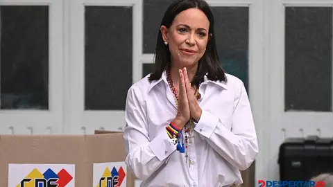 La l&iacute;der opositora en Venezuela, Mar&iacute;a Corina Machado, en una imagen luego de votar en la elecci&oacute;n presidencial, el pasado 28 de julio, 2024. Foto: Federico Parra / AFP.