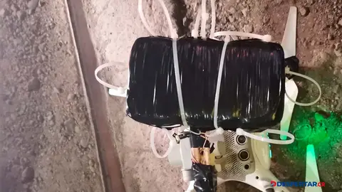 La Fuerza P&uacute;blica hab&iacute;a ubicado un drone con dos celulares adheridos, esto cerca de La Reforma. Foto MSP