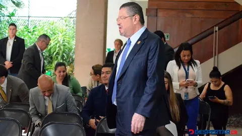 Rodrigo Chaves, presidente de la Rep&uacute;blica, volvi&oacute; a lanzar toda suerte de cuestionamientos sobre la Corte Suprema de Justicia y la Asamblea Legislativa. Foto: S&oacute;crates Colindres.
