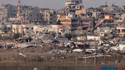 Edificios destruidos en Gaza, vistos desde la frontera sur de Israel. Foto: Jack Guez / AFP.