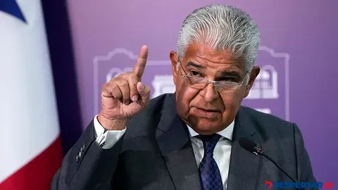 Jos&eacute; Ra&uacute;l Mulino, presidente de Panam&aacute;, en su conferencia de prensa semanal. Foto: Arnulfo Franco / AFP.