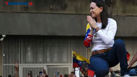 La l&iacute;der opositora venezolana, Mar&iacute;a Corina Machado, encabez&oacute; una manifestaci&oacute;n contra el presidente Nicol&aacute;s Maduro antes de ser detenida. Foto: Federico Parra / AFP.
