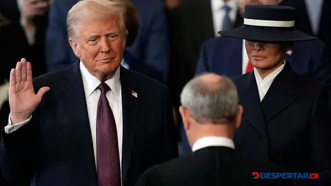 Donald Trump jur&oacute; como el presidente n&uacute;mero 47 de Estados Unidos. Foto: Julia Demaree Nikhinson / AFP.