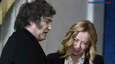 El presidente argentino, Javier Milei dijo que no hay diferencia entre el valor de la vida de una mujer y la de un hombre. Foto: Saul Loeb / Pool / Getty Images / AFP.