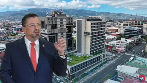 Presidente tendr&iacute;a que ir a Comisi&oacute;n de la CCSS