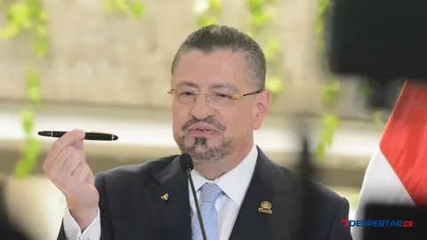 El presidente de la Rep&uacute;blica, Rodrigo Chaves fue denunciado por el empresario Leonel Baruch. Foto: S&oacute;crates Colindres.