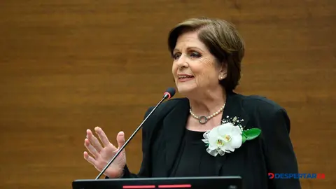 Pilar Cisneros, jefa de fracci&oacute;n del bloque oficialista. Foto: S&oacute;crates Colindres.