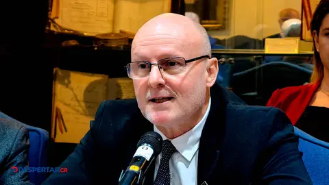 El exvicepresidente de la Rep&uacute;blica Stephan Brunner interpuso un amparo electoral contra la Asamblea Legislativa