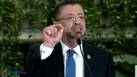 Rodrigo Chaves confirm&oacute; este mi&eacute;rcoles que no ir&aacute; a la Asamblea Legislativa el lunes, cuando se discuta sobre su inmunidad.