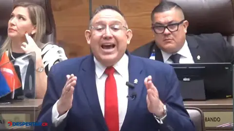 Lesly Bojorjes lanz&oacute; fuertes cr&iacute;ticas contra el candidato presidencial del PUSC, Juan Carlos Hidalgo.