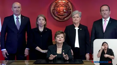 Con la presencia de los otros magistrados del Tribunal Supremo de Elecciones la presidenta Eugenia Zamora le contesto al presidente Rodrigo Chaves los cuestionamientos realizados a la instituci&oacute;n