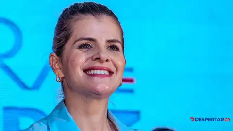 Laura Fern&aacute;ndez  es la preferida de los electores pero los indecisos siguen encabezando   la mayor&iacute;a de votantes. Foto Laura Fern&aacute;ndez