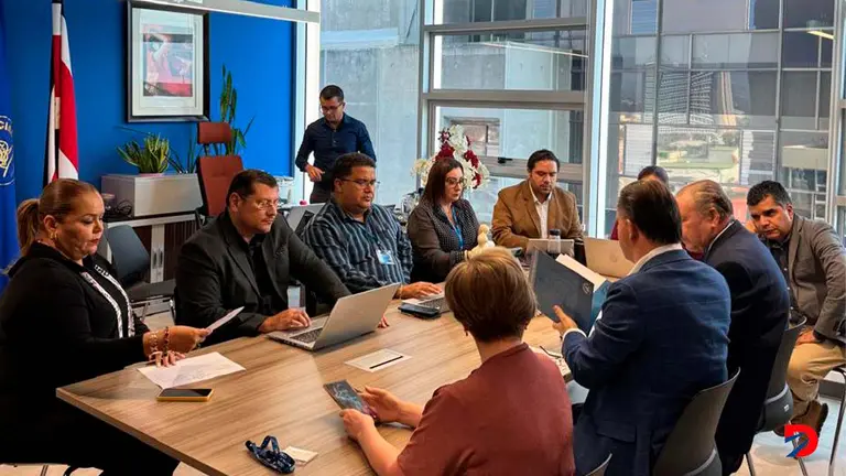 La UMN mostr&oacute; su completa oposici&oacute;n a lo comunicado por la CCSS, por lo que rompi&oacute; negociaciones con la entidad. Foto: CCSS